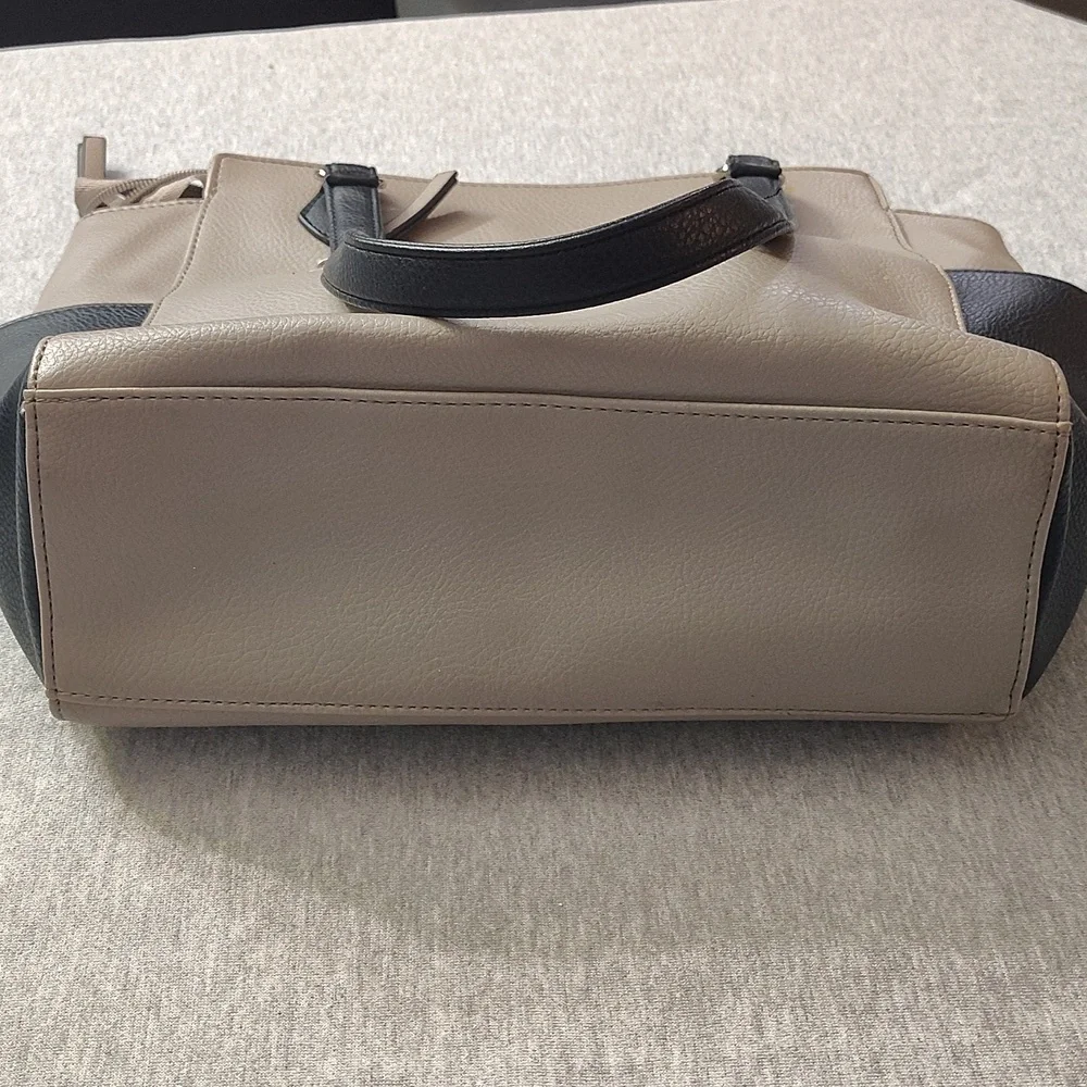 NICOLE MILLER NEW YORK - WOMENS HAND BAG- PURSE 👜👜👜 SHOULDER BAG - Picture 11 of 16